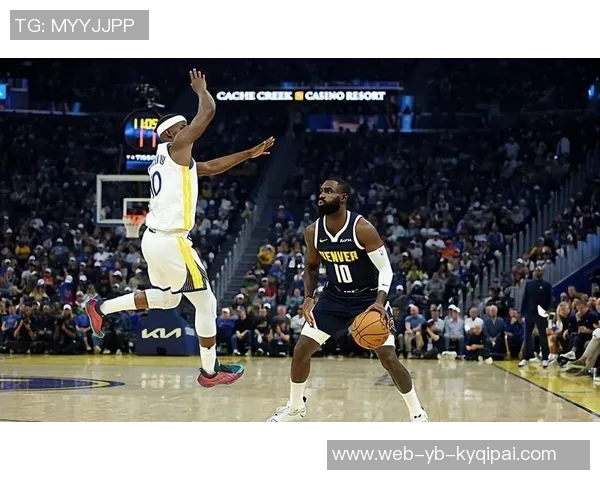 小阿德尔曼赞库里最后时刻三分绝技无人能及的精彩表现